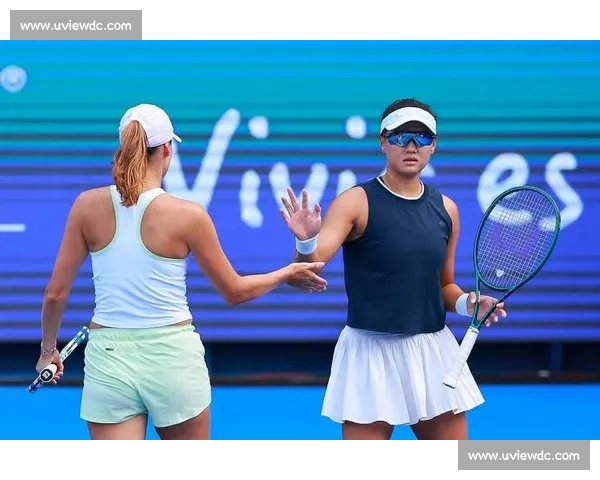 郭涵煜 帕诺娃草地首冠!逆转夺冠创纪录